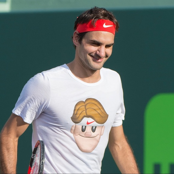 Roger Federer Emoji Large Nike Tshirt. Still in original packaging. - Picture 5 of 7